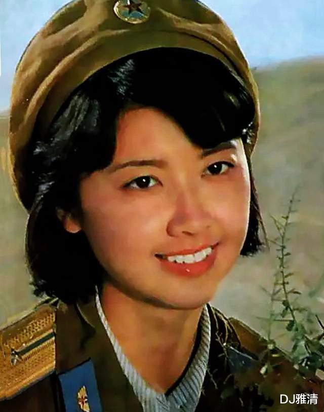 电影|老照片：46位80年代明星军装照 龚雪 葛优 刘晓庆 李秀明 迟志强 傅艺伟