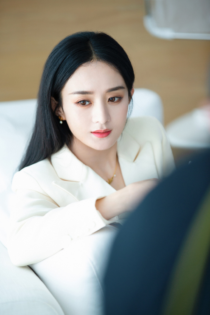 赵丽颖|赵丽颖 优雅气质与迷人眼眸写真合集