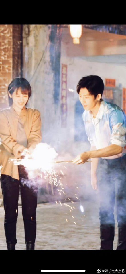 杨紫|杨紫井柏然《女心理师》预告上线，吻戏亲到一半杨紫居然吐了？