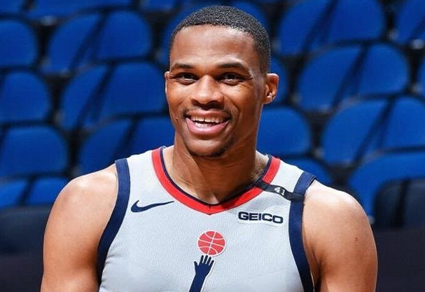 奇才队|59+17+19！威少大号三双，比尔对轰米切尔，奇才送太阳大礼！