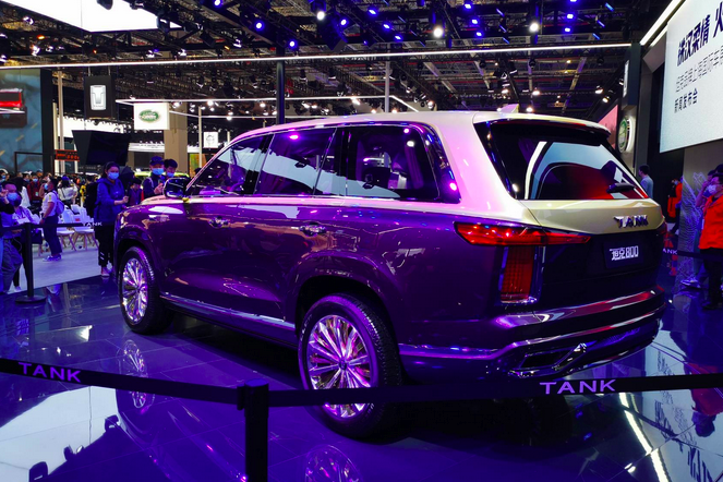 SUV|又来搅局，霸气程度不输揽胜，国产硬汉配3.0T+9AT，还看啥库里南