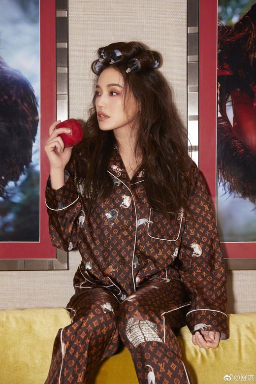 舒淇|舒淇冯德伦婚后感情甜蜜, 44岁舒淇嫁给爱情后幸福满泻美若天仙!