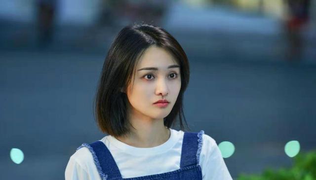 郑爽|郑爽已经退出娱乐圈，张恒朋友乘胜追击，评论却出现惊天逆转