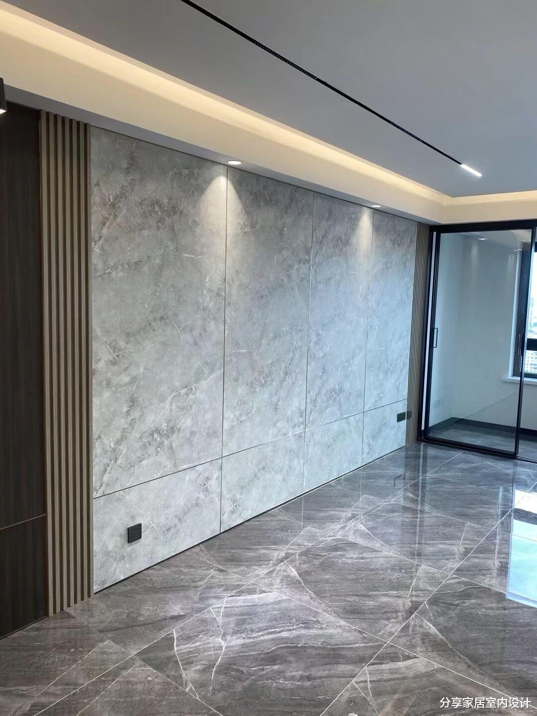 辛苦三个月完工,保洁做完效果还不错,过道做嵌入式柜子非常实用