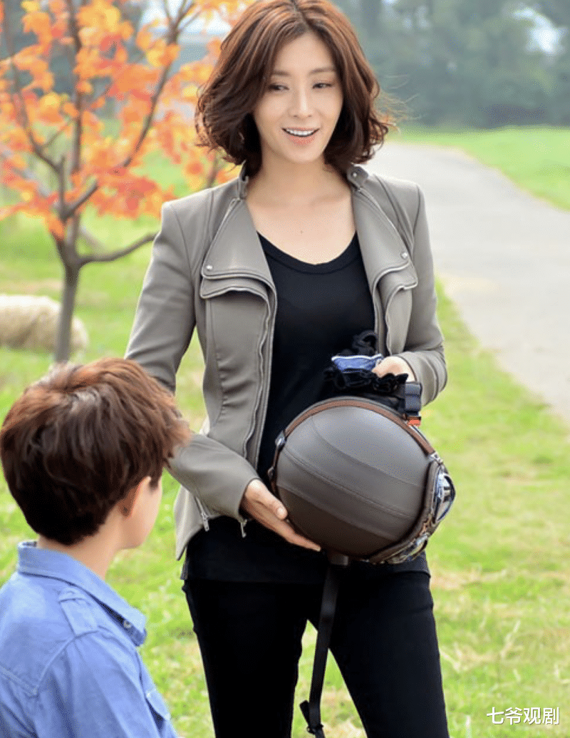 宋允儿|这桩婚事谁都不赞同，薛景求娶了宋允儿，苦等十年差点退圈