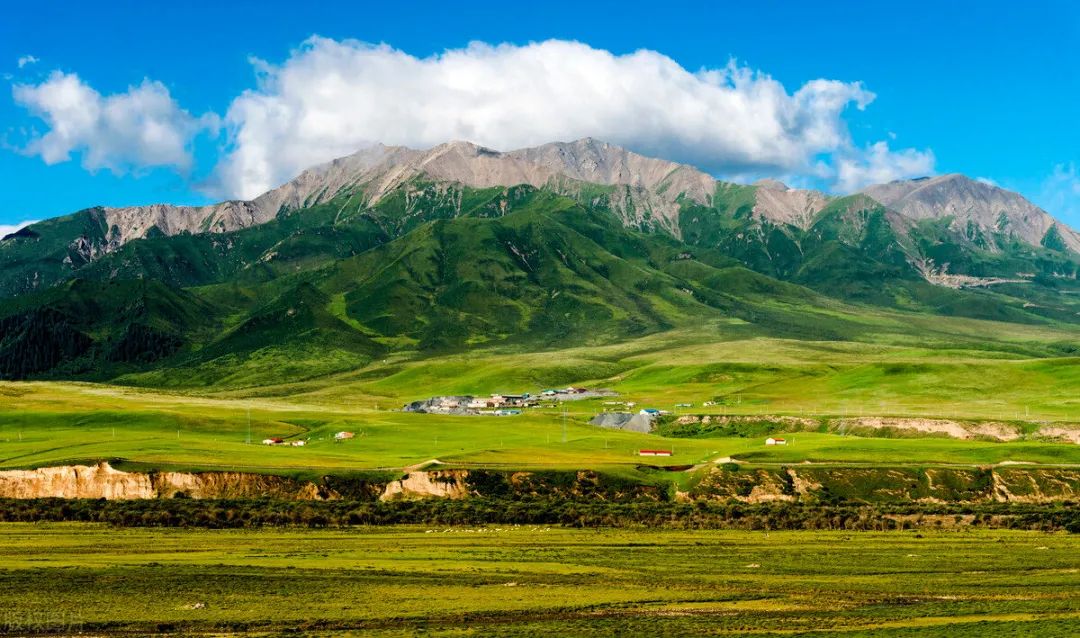 祁连山 这条夏日大环线，一次遇见大半个中国！堪称美景收割机~