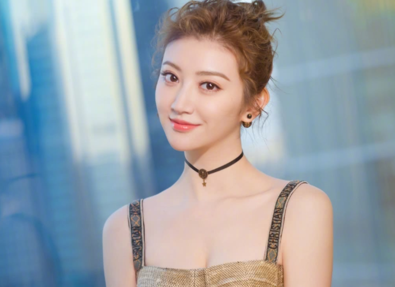 景甜|33岁的景甜大方承认曾整容失败,还差点抑郁,修复后悲伤蛙变甜心