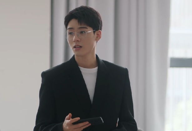 任嘉伦|央视亲自预热！任嘉伦再演大男主剧，看清女主后，我愣住了