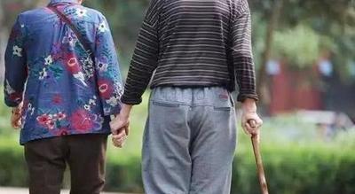 邓丽君|“丁克”年轻时轻松自在，到了晚年会凄凉吗？还是败给了现实！