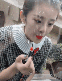 五菱|“钓鱼钓出这个玩意，有人知道这是什么吗？差点吓S我！”哈哈哈