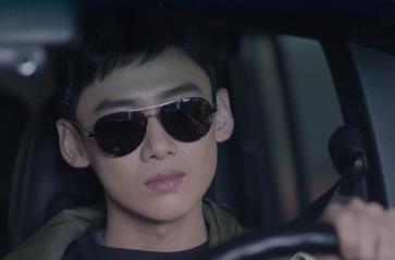 白敬亭|白敬亭的走红，是对娱乐圈最大的“羞辱”