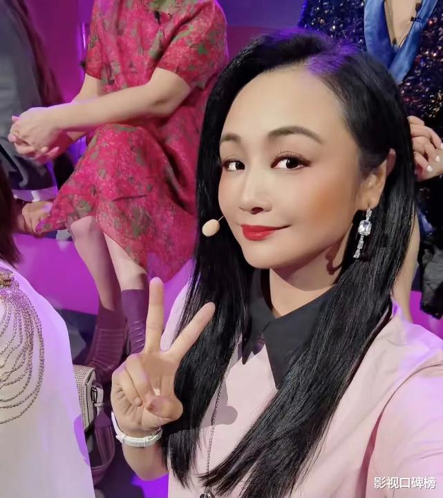 于正|曾经的央视知名主持人，连续三年主持春晚，如今成直播高手
