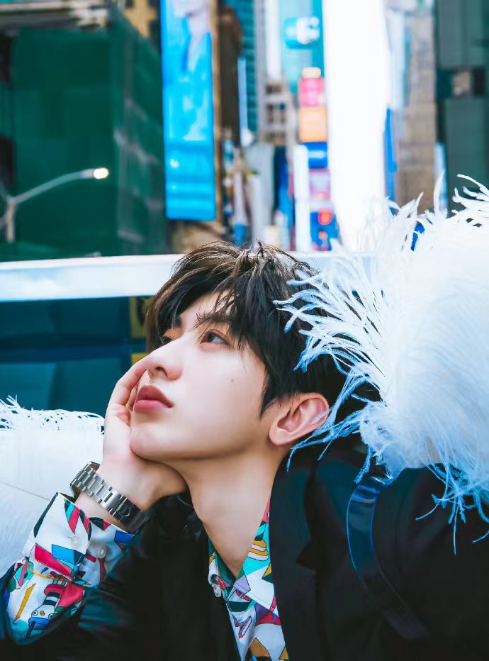 蔡徐坤|蔡徐坤，帅就一个字