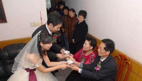 长脖子爸比说|还没结婚的不用愁了，国家出手限制彩礼上限，不合理的还要退还