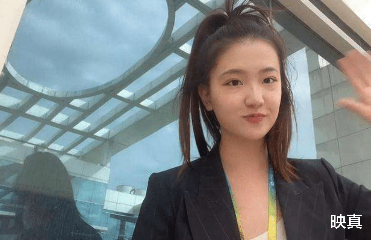 董明珠|钦点“22岁浙大女学霸”为接班人，营销女王董明珠在释放啥信号？