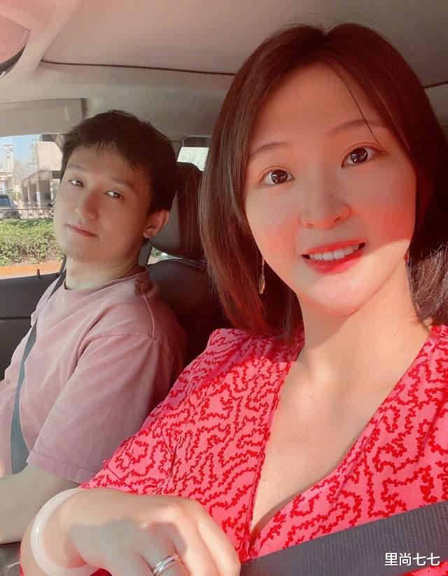 孕期|惠若琪夫妇出游，产后2月首晒全身照变性感，矮她半头的老公好累