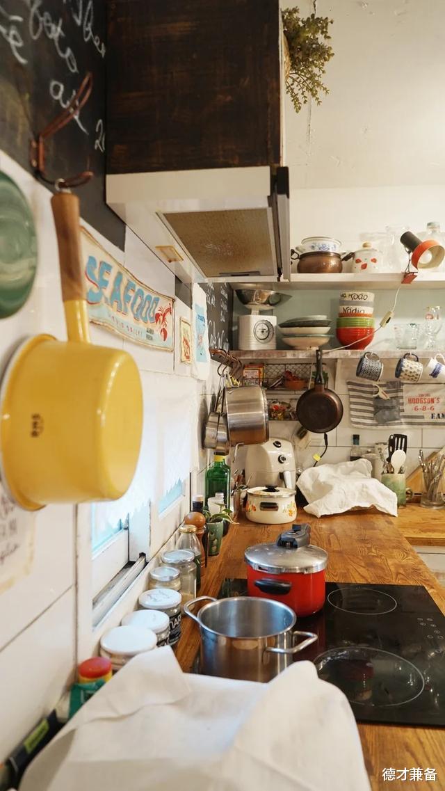 |拒绝断舍离,她坚持赤贫风设计,把家堆满“破烂儿”,是何体验?