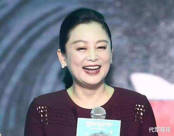李湘|盘点从“女神”变成“大妈”的八大女星，看看都有谁？
