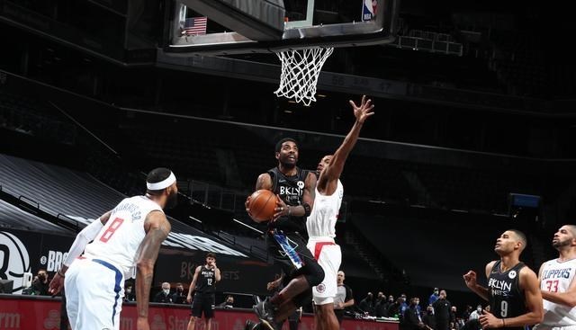 籃網(wǎng)隊(duì)|爆冷+逆轉(zhuǎn)！轟90+25，3巨頭暴走，哈登3雙歐文KD打瘋了！卡喬59分