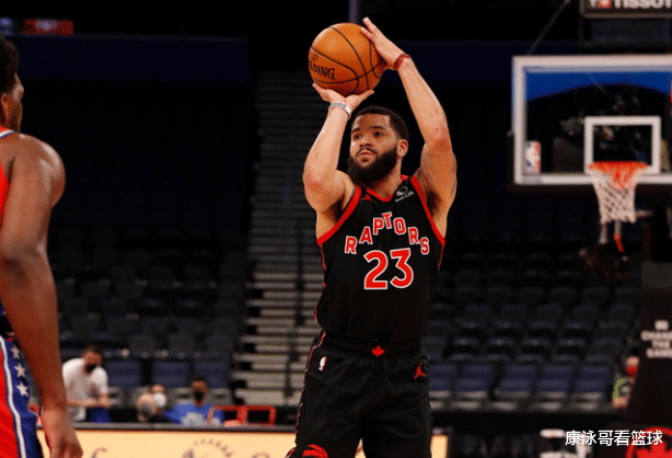 猛龙队|大爆冷！猛龙掀翻东部第一，双巨头53+26仍遭逆转，篮网坐收大礼