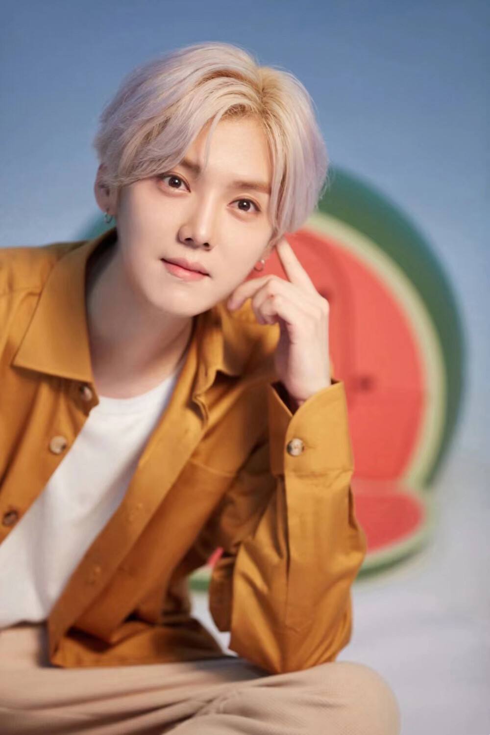 鹿晗|鹿晗追随邓超成熟脚步，热度再回不到当初