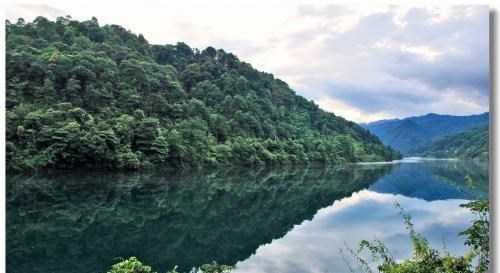 郴州 湖南的郴州，景色不输张家界的奇山，也不输桂林的秀水