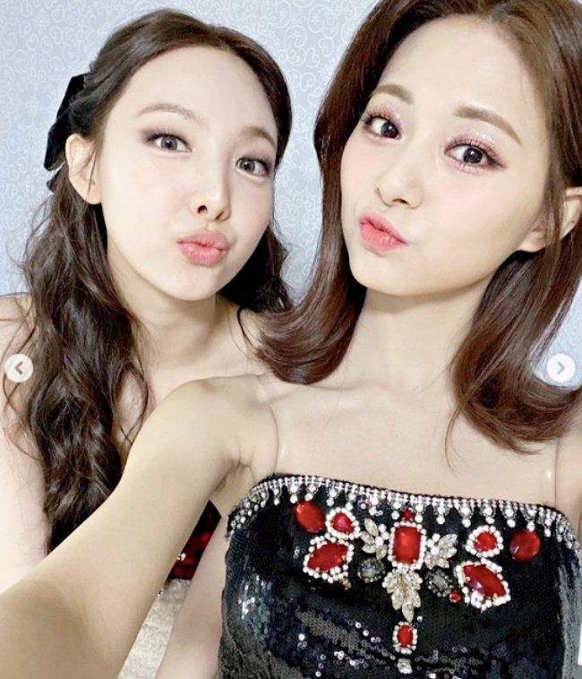 演唱会|TWICE子瑜6年招牌长发减了！狂晒自拍照曝真实心境，网疯：被电晕