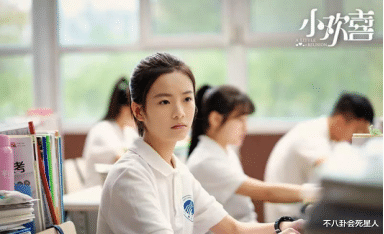 00后|00后小花强势“洗牌”！新人肤白貌美崛起，顶级潜力股却翻车了