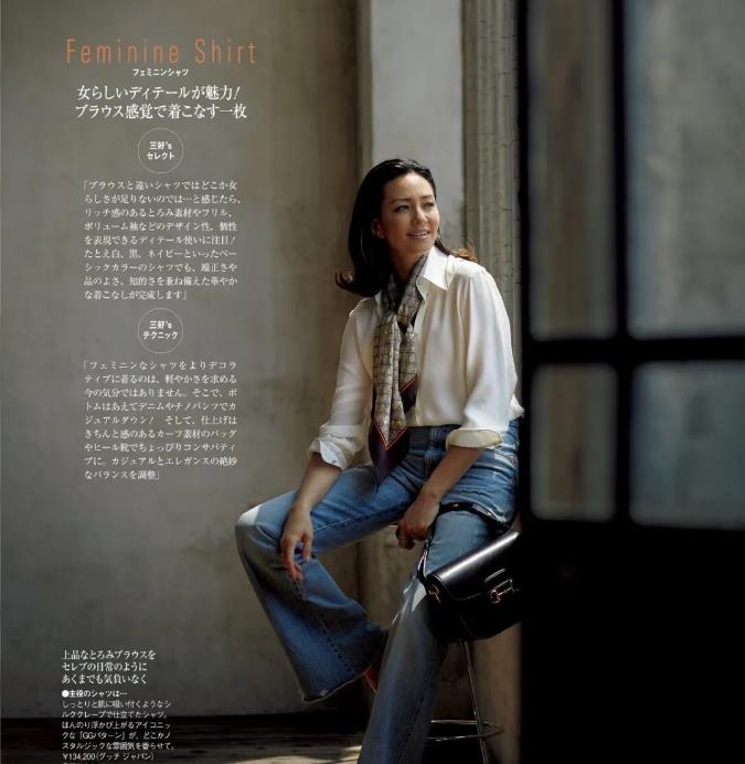 奶球妈咪聊|50岁的女人，告别“花哨”单品，用经典款式搭配出气质，穿出魅力