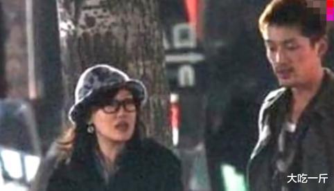 薛佳凝|女星薛佳凝近况曝光，现身酒吧与异性拥抱牵手，年过40仍单身