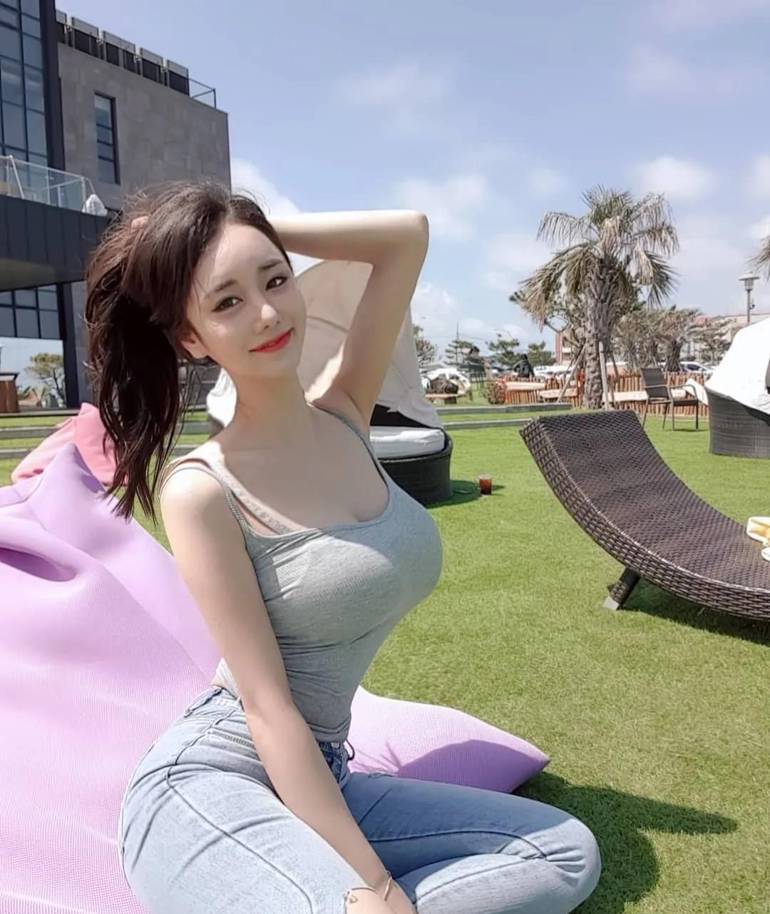 柳岩|连柳岩看了都会黯然失色的“不科学”身材，你顶得住几秒？