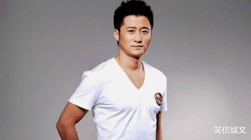 沈腾|沈腾碾压张艺兴入围“中国十帅”，却吃醋吴京夺冠拒绝领奖，对此你怎么看？
