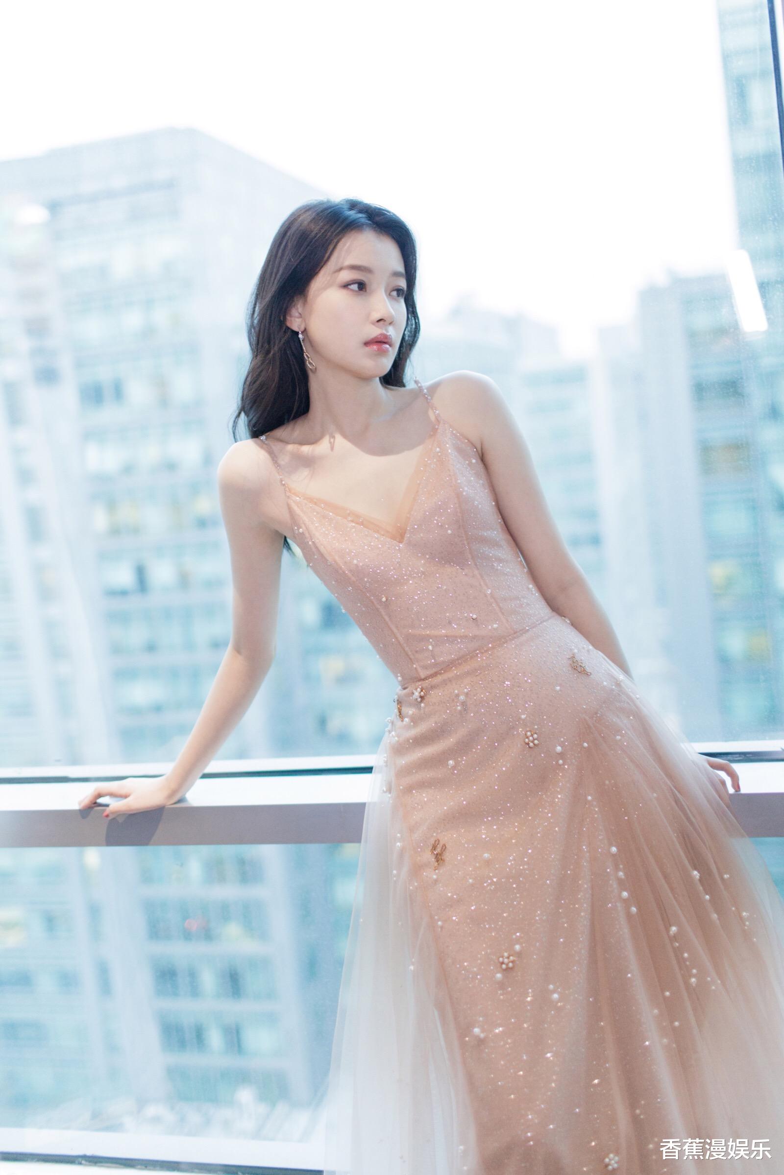 郭晶晶|野模出身，吻戏过真—孙怡