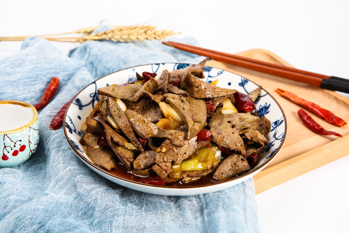 尼古丁|血管堵塞“根源”不是盐，世卫组织建议停止食用，或许有人还在吃