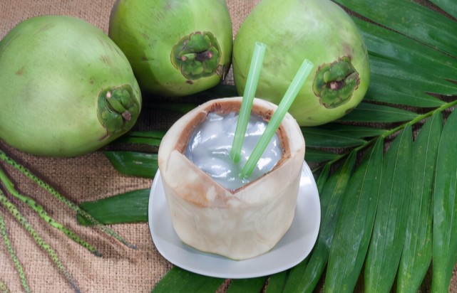 水果|最长肉的水果排行榜，热量比米饭都高，减肥期间要忍住！