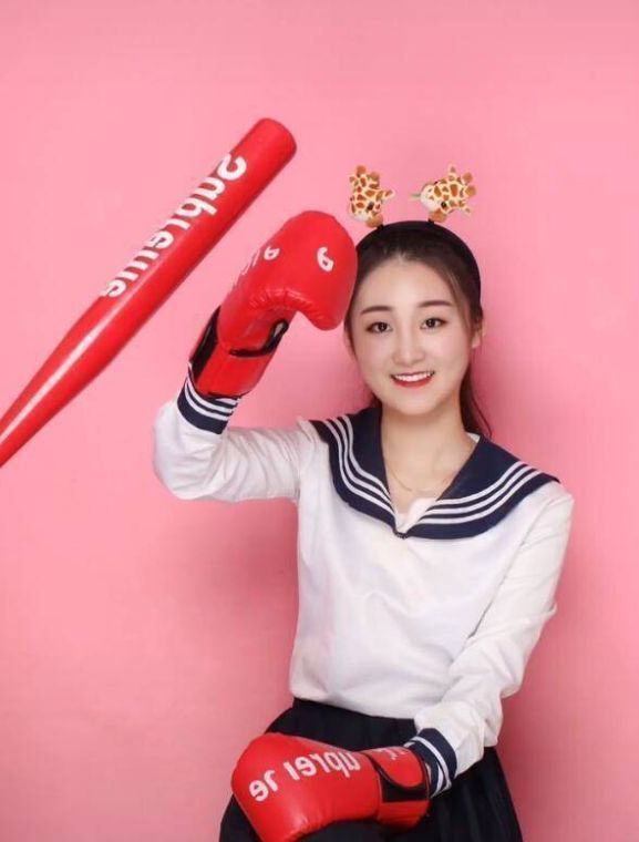 陈亚男|陈亚男发长文回应，透露不会放弃账号，不喜欢可以取消关注