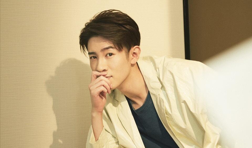 杨幂|8年拍戏没有20部，却在走红后更加低调，杨幂：他曾是校草