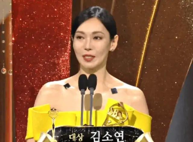 sbs|新年之际，爱豆女团成员默默参与募捐；KBS演技大赏获奖者公开！