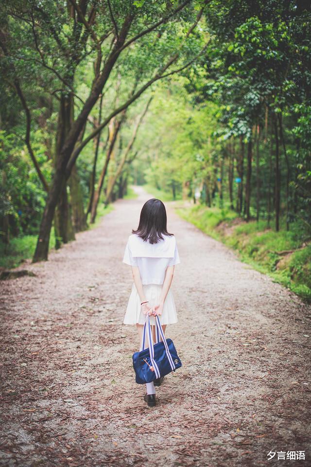 夕言细语|白岩松的五句经典语录告诉我们，什么是青春，何所谓人生