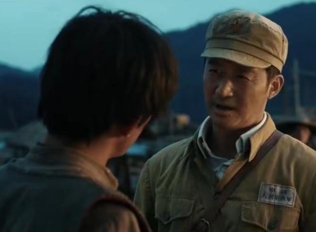 欧阳娜娜|《长津湖》登顶票房榜，却在马来西亚上映受阻？发行商回应来了