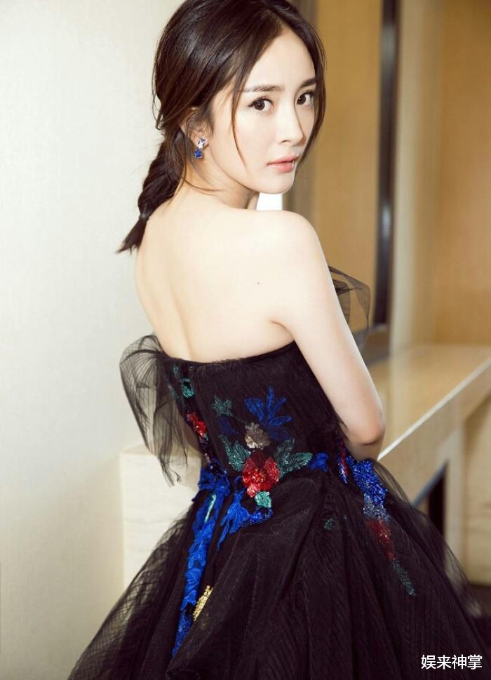 杜如晦|杨幂与小9岁男星拍吻戏！男方吻完用纸巾擦嘴，被嘲老牛吃嫩草