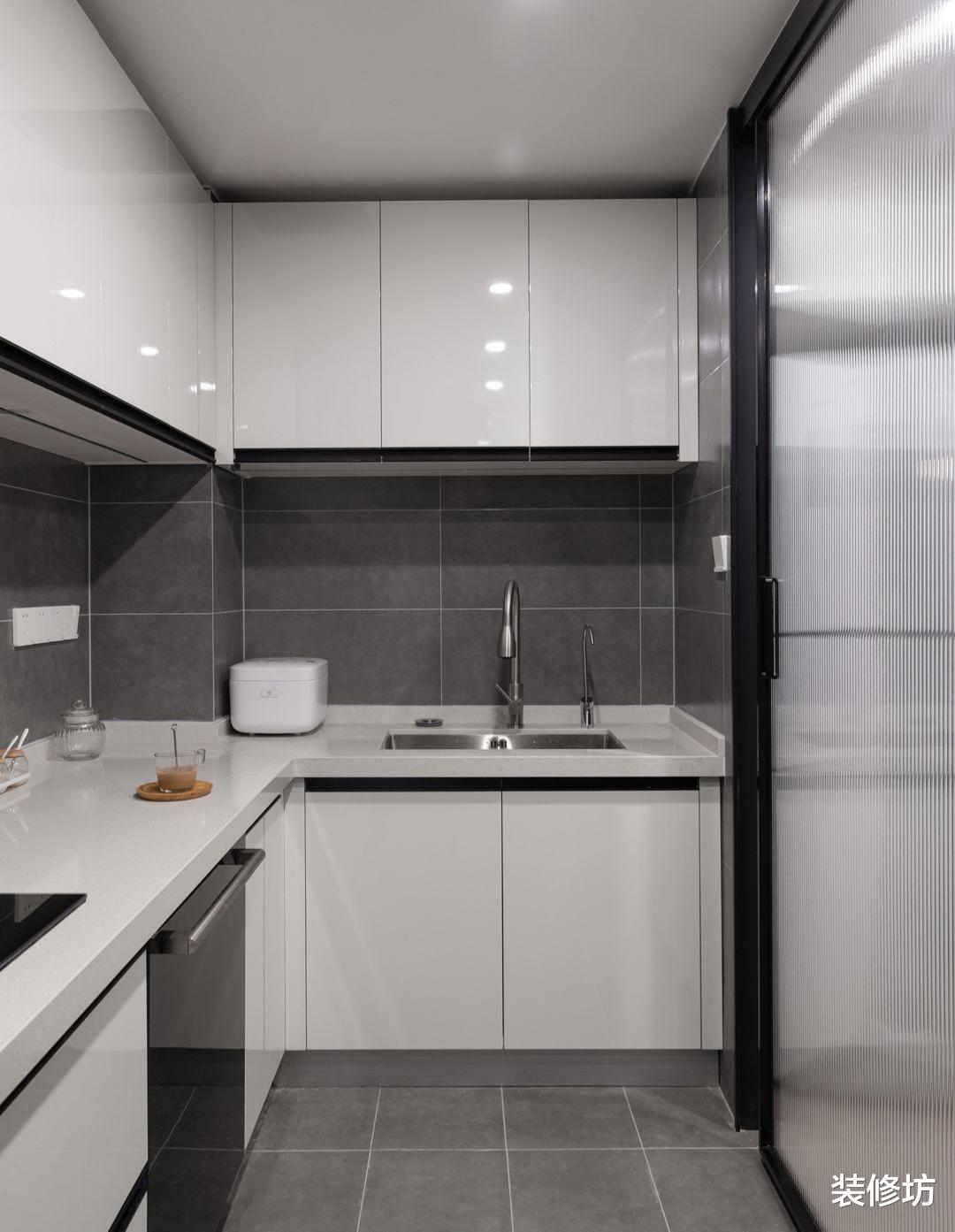 85平的房子,以盐系色调设计,治愈业主的疲惫和不开心