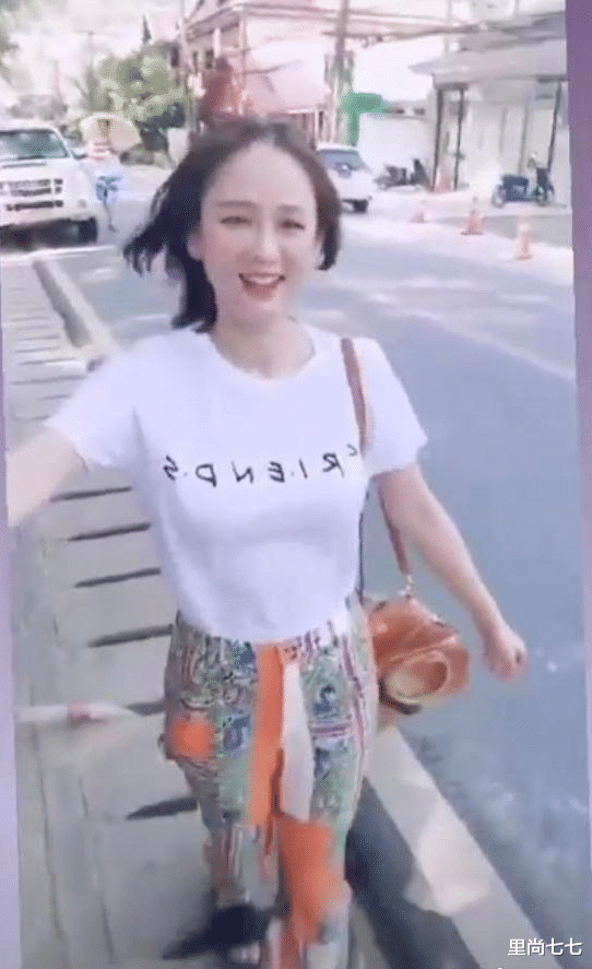 陈乔恩|陈乔恩怎么胖成这样，侧脸肿得像发面馒头，下巴厚实脸比男友还大