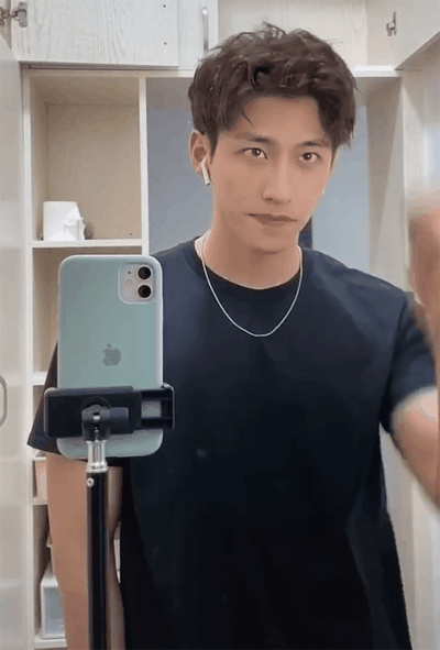 歪骆驼|“小姐姐请客好大方，没有不去的道理，走约起”