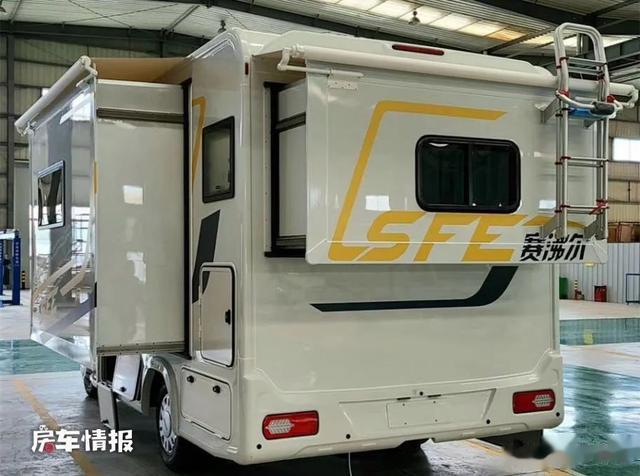依维柯房车|新款依维柯房车亮相，4种内饰风格任意选，全家老小都能住得下