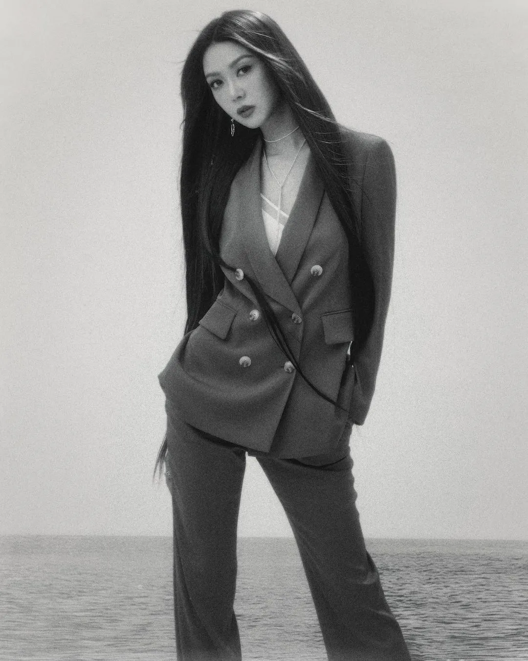 薛凯琪|“港圈最后的少女”消失10年高调复出，艳压内娱小花：不愧是我的童年女神！