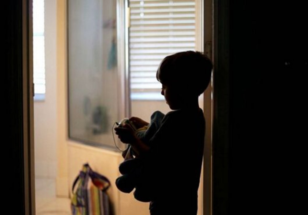 全能辣妈plus|如果孩子独爱这种颜色，可能暗示“抑郁”了，家长越早重视越好