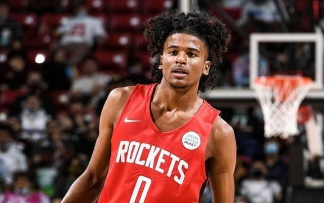 火箭队 火箭开启交易！1换2出炉又赚了，16+5猛将直接被裁！