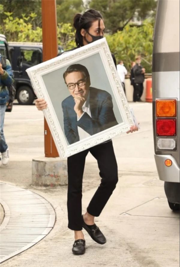 吴孟达|粉丝爆吴孟达骨灰已安葬大马神山，墓地风景宜人，达叔遗愿已完成