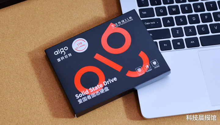 固态硬盘|刷爆值得买的1TB固态硬盘长什么样?网友:买到就赚